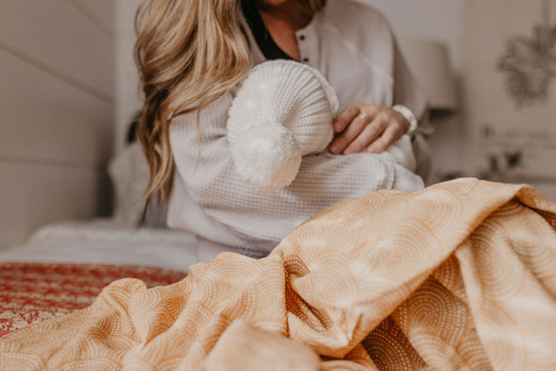 Organic Cotton Swaddle | Golden Rainbow